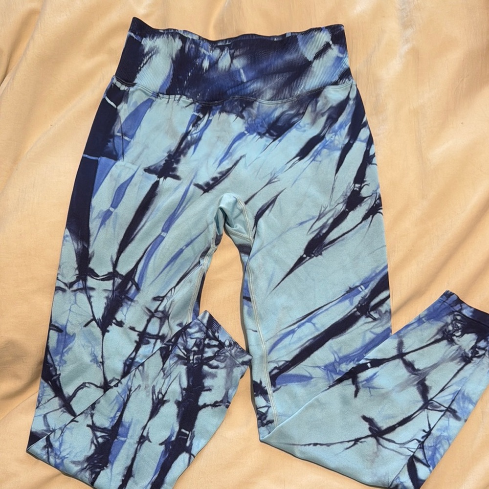 Victoria's Secret Blue Tie-Dye Leggings